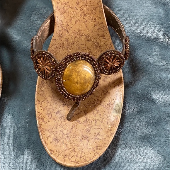 Last chance! Beaded toe throng wedges - Picture 2 of 8